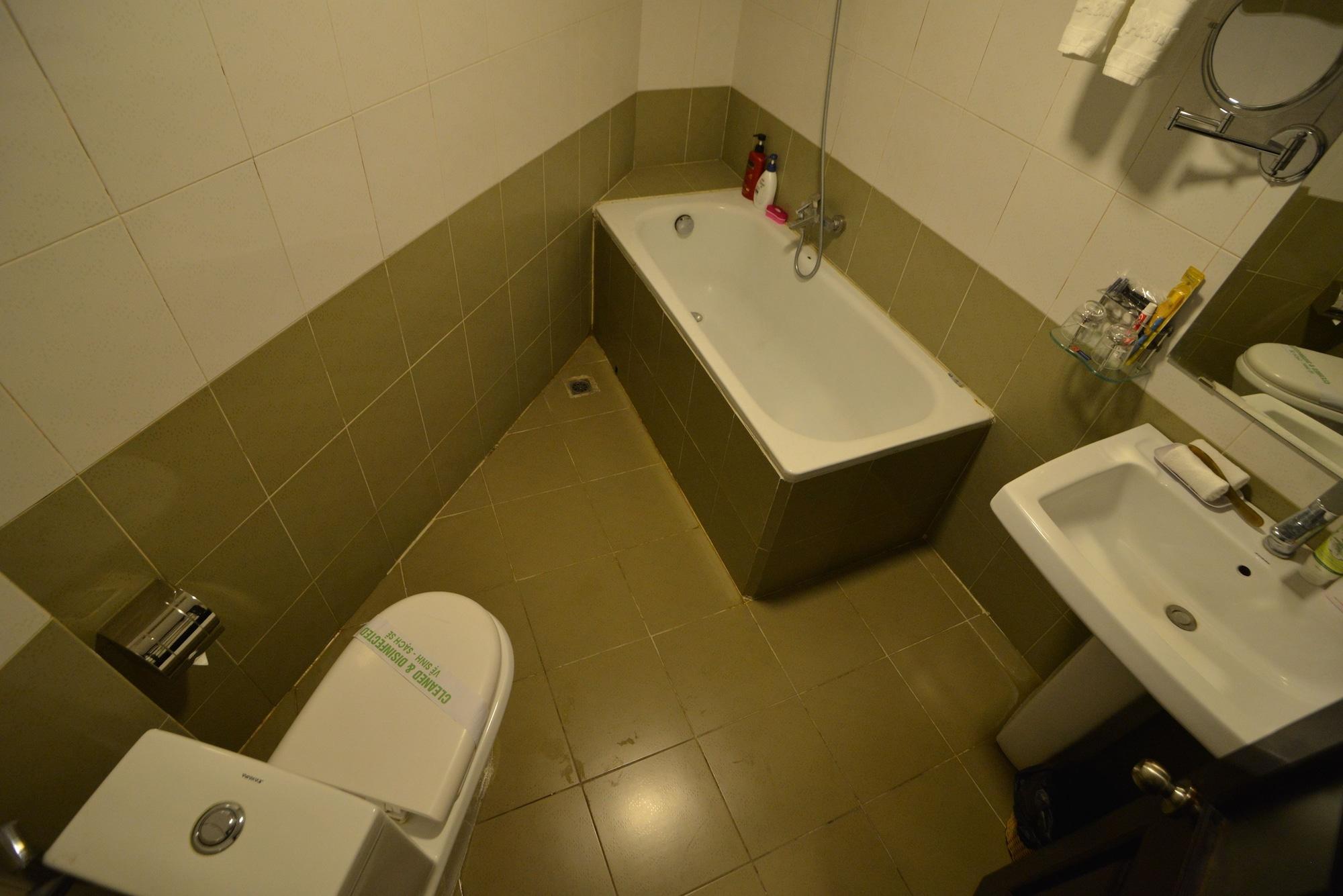 A25 - 96 Bà Trưng Khách sạn 2*